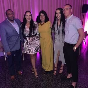 Meet your Posher, Lisa